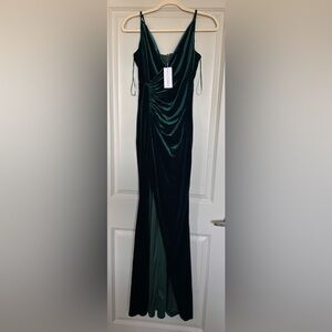 NWT! Baltic Born Delancey Velvet Maxi Gown Dark Green Size Small